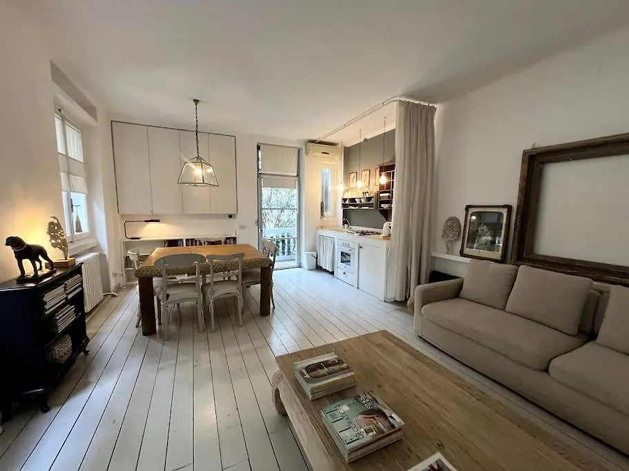 Villa Casa Dello Scoiattolo Milán Italia